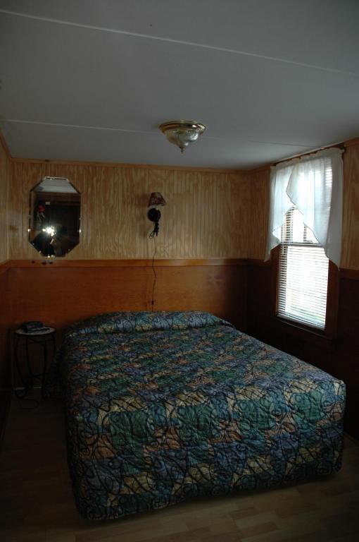 Channel Waterfront Cottages Weirs Beach Habitación foto