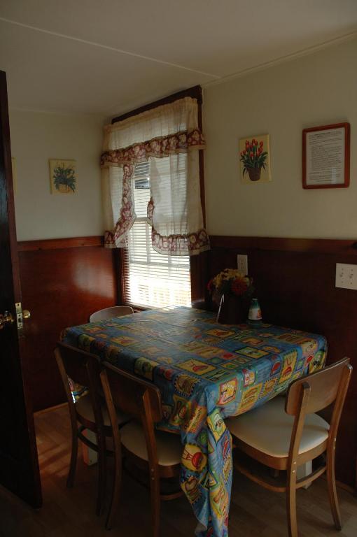 Channel Waterfront Cottages Weirs Beach Habitación foto