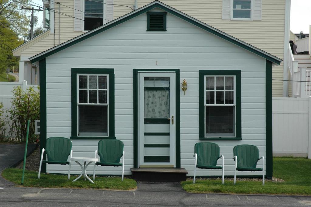 Channel Waterfront Cottages Weirs Beach Habitación foto
